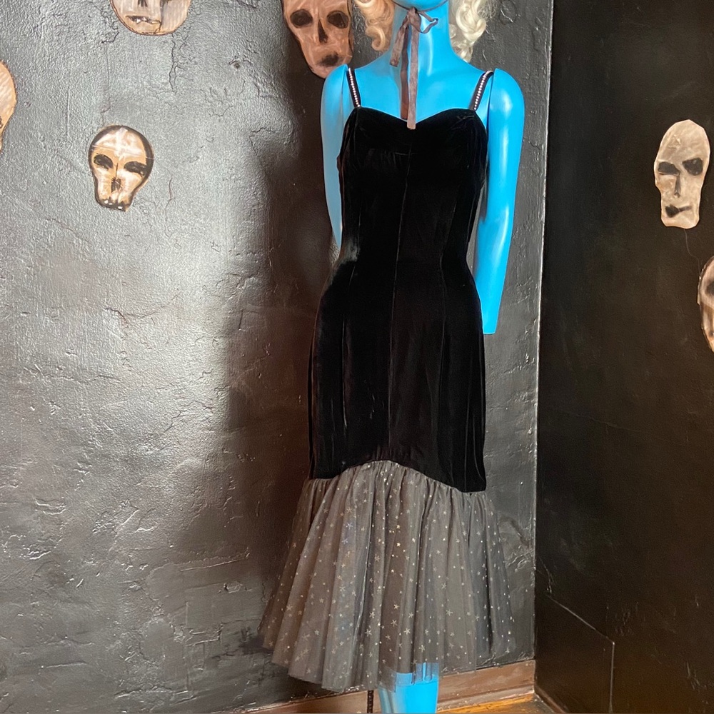 Vintage Goth Black Velvet Dress With Black Star Tulle Witch 40s Party Small